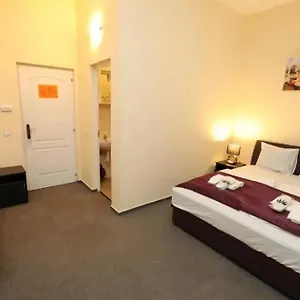 Hotel California Βουδαπέστη