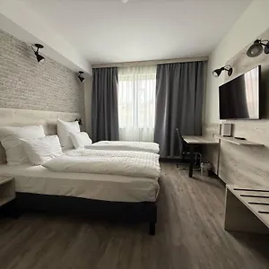 Nexto Dormero فندق